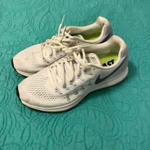 Nike Zoom Pegasus White Running Shoes (Size 7.5)